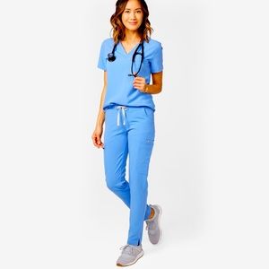 FIGS Ciel Blue scrub set XS